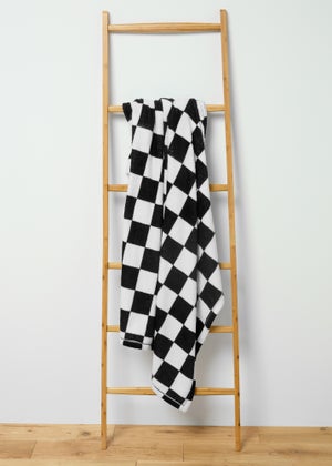 Monochrome Checkerboard Print Throw (130cm x 150cm)