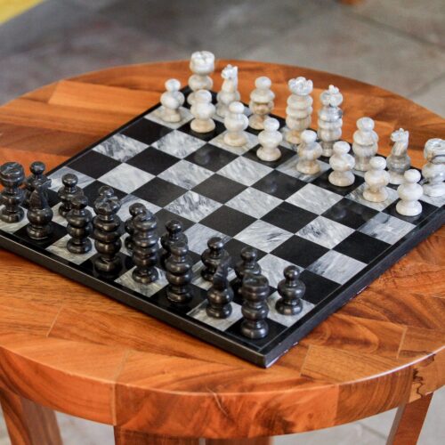 Artisan-Made Polished Marble and Onyx Hand-Carved Chess Set, 'Check in Gray'