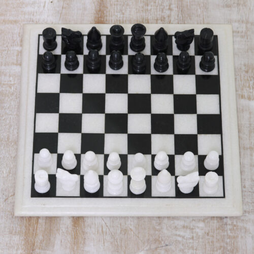 Black and White Marble Chess Set from India, 'Royal Grandeur'