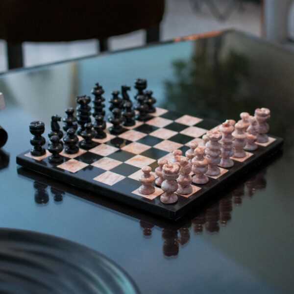 Handcrafted Mexican Marble Chess Set (Medium), 'Glorious Battle'